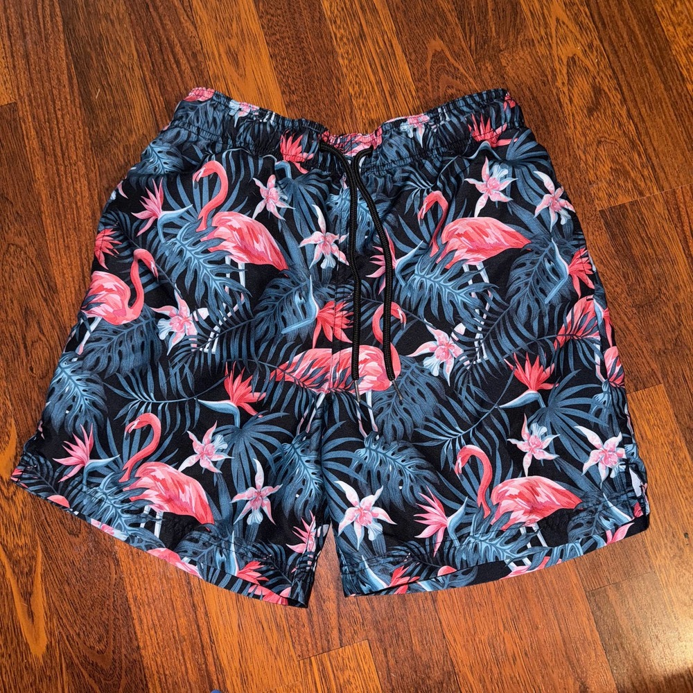 Men’s swim trunks small